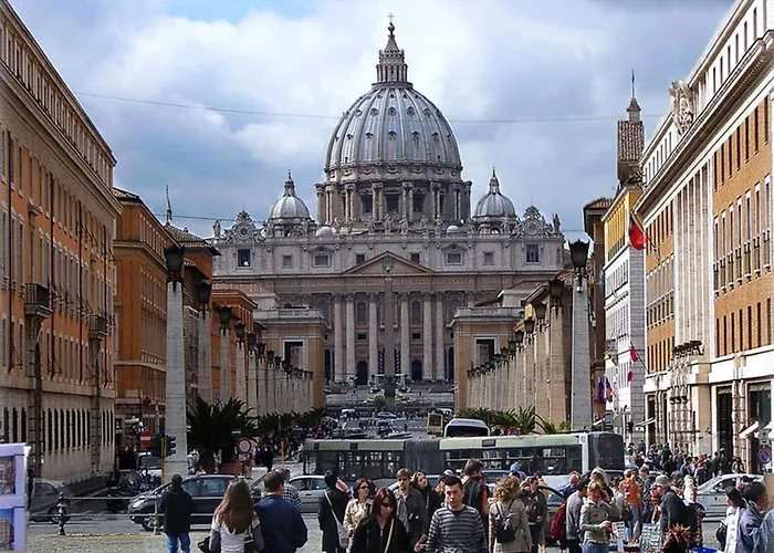 Trevi Fountain House Deluxe *