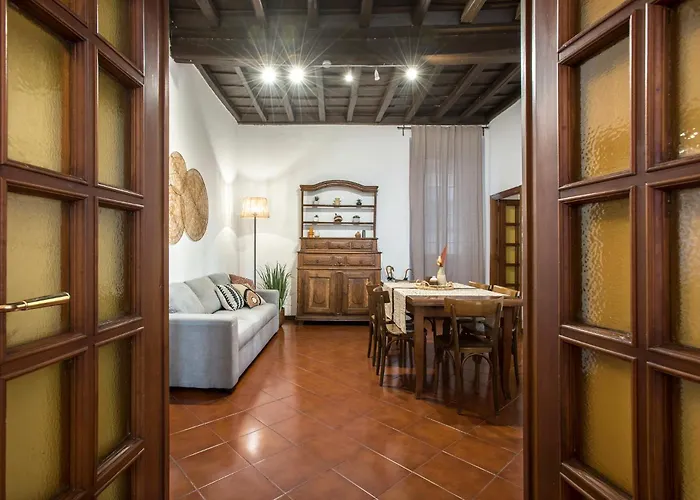 Trevi Fountain House Deluxe *