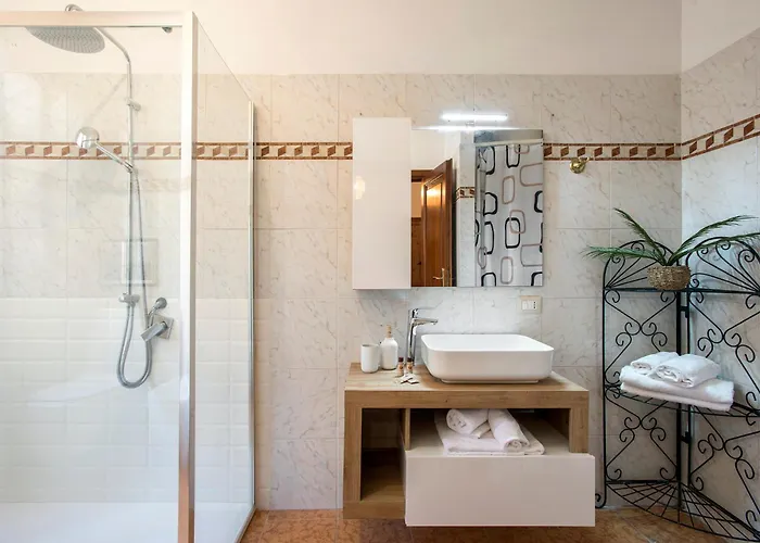 Trevi Fountain House Deluxe * Rom