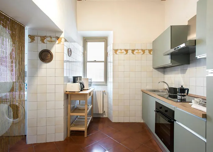 Trevi Fountain House Deluxe Apartment