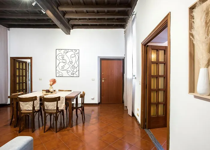 Trevi Fountain House Deluxe Rom